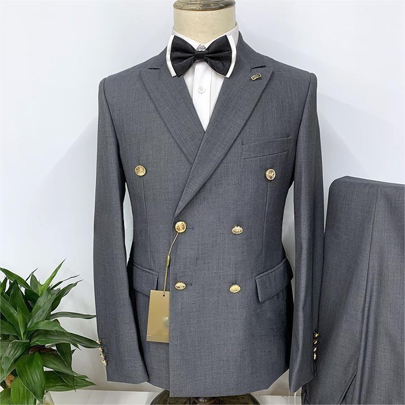 2023 Formal Business 2 Pieces Mens Suit Brown Tuxedos Double-breasted Metal Jacket for Wedding Groom(Blazer+Pants)