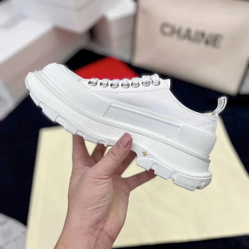 2025 new fashion platform men's and women's special canvas shoes comfortable deodorizing non-slip walking shoes