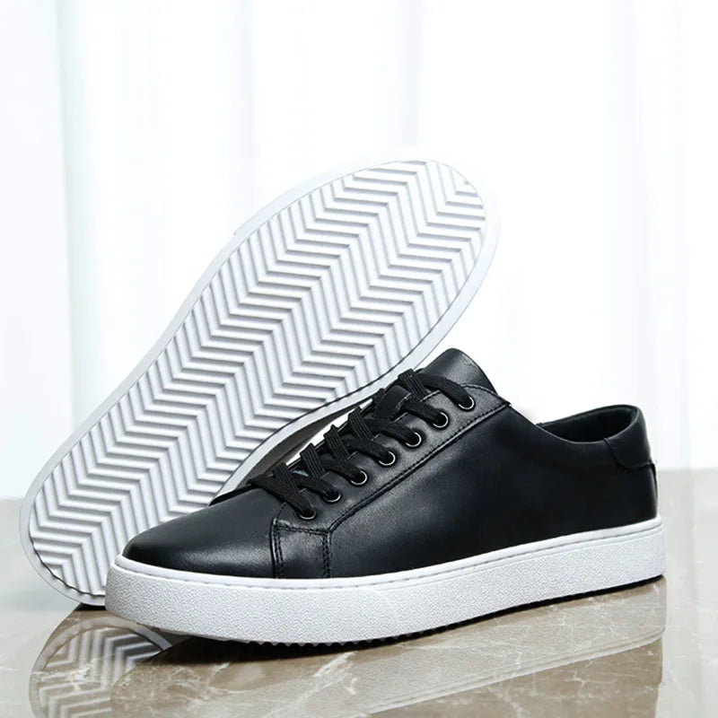 OEM 2025 Men's Casual Italian Business Genuine Leather Soft Shoes White Sneakers Walking Style Breathable Oxfords New Product