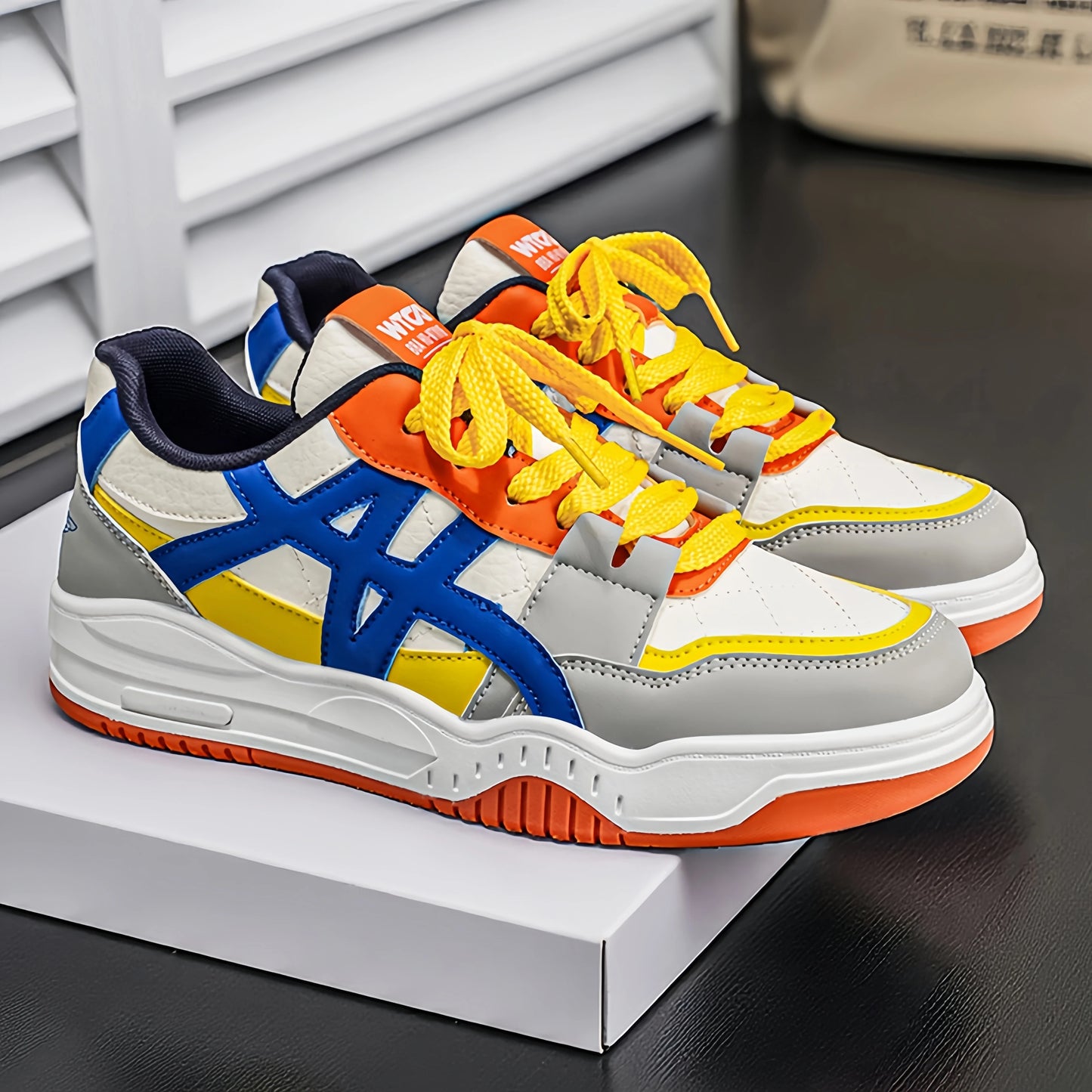 Men's Retro Color Blocked Casual Shoes | Fashionable Street Sports Shoes | Four Season Anti slip Comfortable Walking Shoes