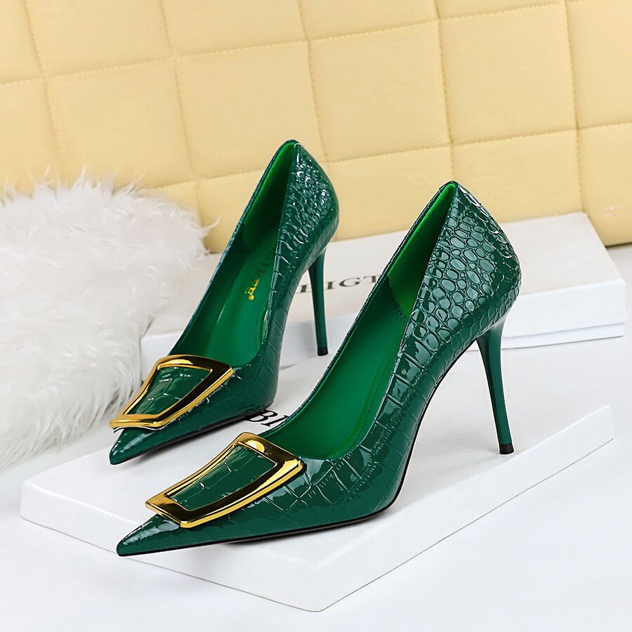 Fashion Elegant Slim Slim High Heel Shallow Mouth Pointed Metal Button Single Shoe Female High Heel women pumps black