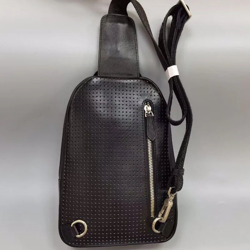 2022 New Python Skin Men's Chest Bag Fashion Real Python Leather Crossbody Bag Leisure man Shoulder Bag Luxury Men's Bag 45