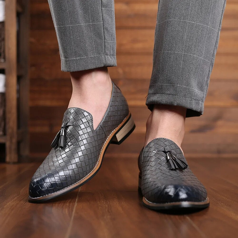 Men Breathable Leisure Fringe Flats Slip on Vintage Loafers Fashion Men Casual Dress Driving Shoes